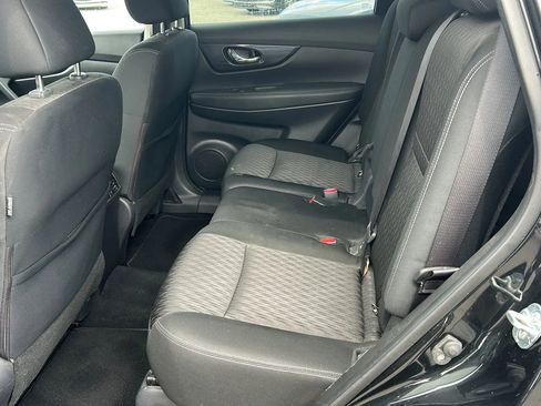 Used 2019 Nissan Rogue SV AWD/4WD image 12
