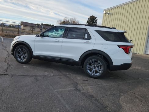 New 2026 Ford Explorer Active image 6