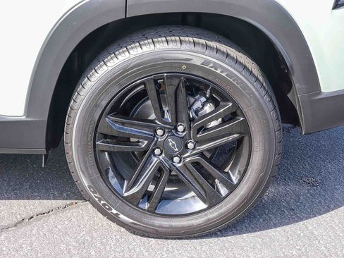 Used 2025 Chevrolet Trax ACTIV w/ Driver Confidence Package FWD image 8