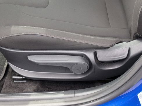 Used 2025 Hyundai Elantra SEL image 15