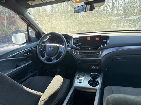Used 2022 Honda Pilot Sport image 13