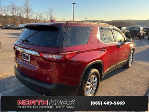 Used 2019 Chevrolet Traverse LT image 3