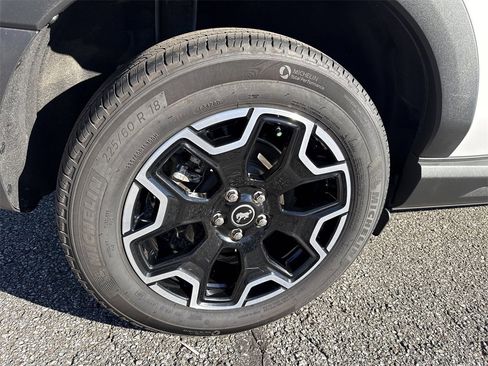 Used 2025 Ford Bronco Sport Outer Banks w/ Outer Banks Tech Package+ image 18