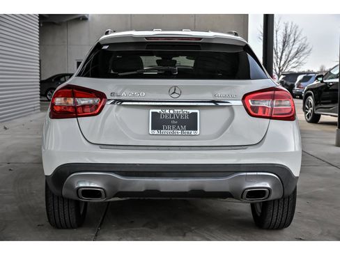 Used 2018 Mercedes-Benz GLA 250 4MATIC image 7
