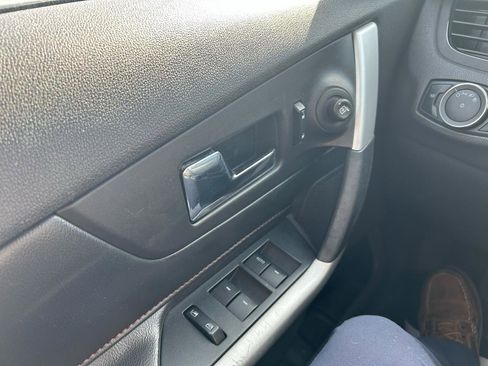 Used 2011 Ford Edge Limited w/ 302A Rapid Spec Order Code image 32