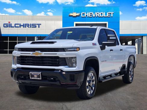 Used 2025 Chevrolet Silverado 2500 Custom w/ Custom Value Package AWD/4WD image 2