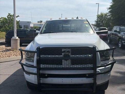 Used 2016 RAM 2500 Laramie w/ Sport Appearance Group AWD/4WD image 2