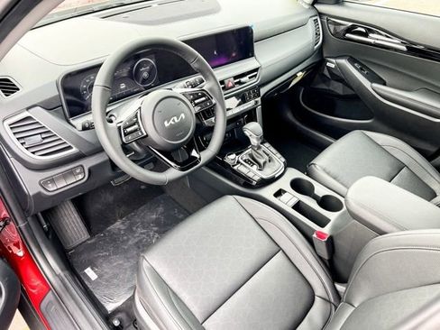 New 2026 Kia Seltos SX w/ SX Sunroof Package image 16