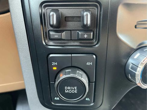 Used 2023 Ford F150 Lariat w/ Equipment Group 502A High image 39