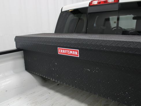 Used 2017 RAM 1500 Big Horn image 6