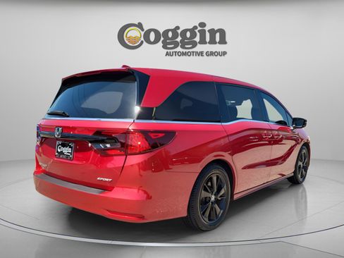 Certified 2023 Honda Odyssey Sport image 6