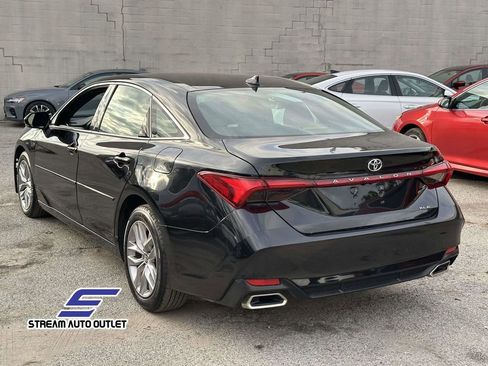 Used 2021 Toyota Avalon XLE image 8
