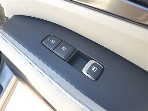 New 2026 Kia Sorento S w/ S Panoramic Sunroof Package image 11