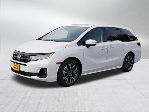 New 2026 Honda Odyssey Elite image 3