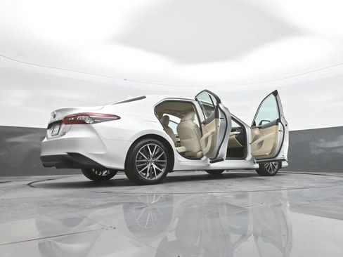Used 2024 Toyota Camry XLE w/ Navigation Package FWD image 47