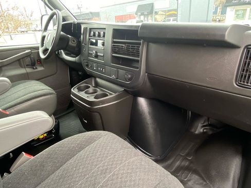Used 2024 Chevrolet Express 2500 w/ Driver Convenience Package image 16