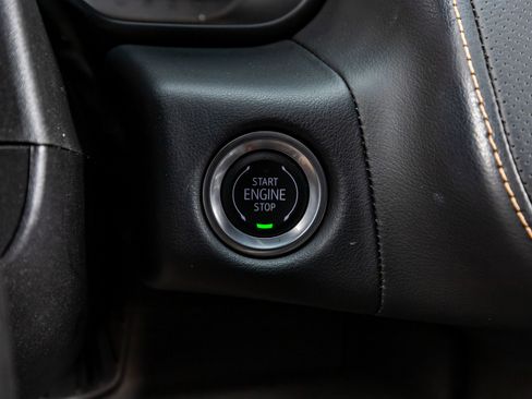 Used 2024 GMC Yukon AT4 w/ AT4 Premium Package image 19