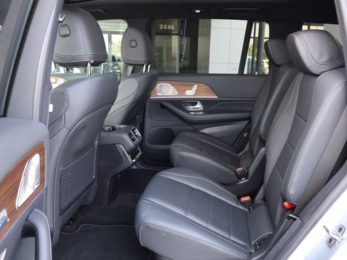 Certified 2025 Mercedes-Benz GLS 450 4MATIC w/ AMG Line Exterior image 17