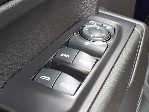 Used 2021 Chevrolet Silverado 1500 Custom w/ Safety Confidence Package AWD/4WD image 13