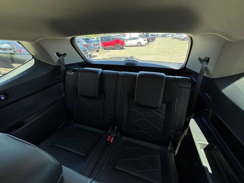 Used 2026 Volkswagen Atlas SE AWD/4WD image 32