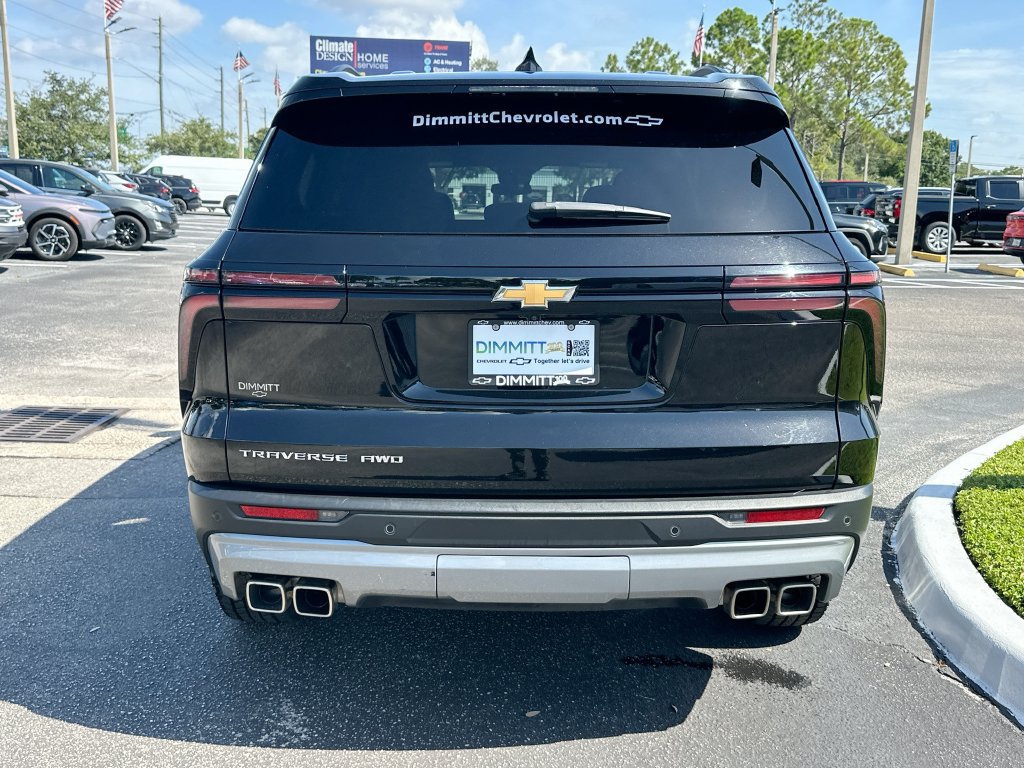 Used 2025 Chevrolet Traverse LT AWD/4WD image 6