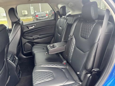 Used 2024 Ford Edge Titanium image 23