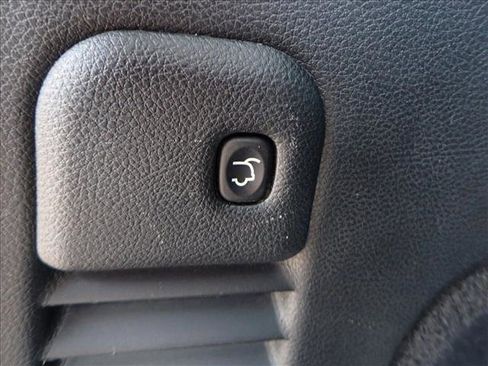 Used 2021 Jeep Grand Cherokee High Altitude image 9