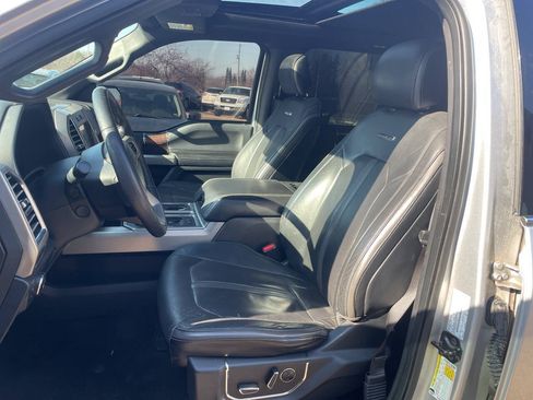 Used 2016 Ford F150 Platinum w/ Equipment Group 701A Luxury AWD/4WD image 18