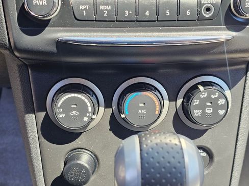 Used 2015 Nissan Rogue S w/ Convenience Package FWD image 28