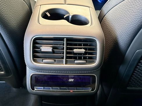New 2026 Mercedes-Benz GLS 580 4MATIC image 23