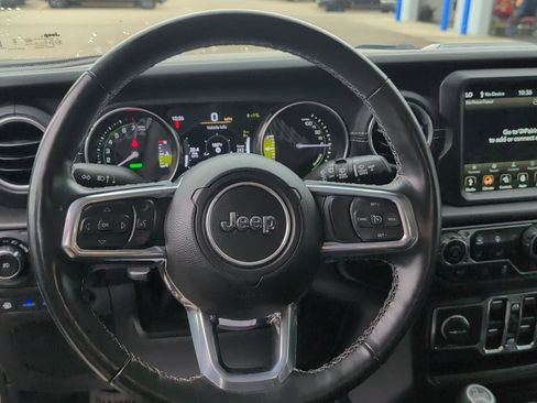 Used 2023 Jeep Wrangler Sahara w/ Cold Weather Group image 21