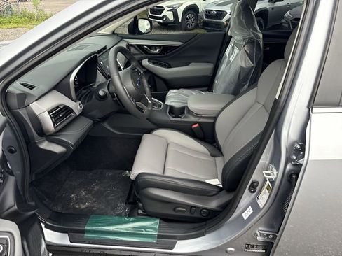 New 2025 Subaru Outback Limited image 11