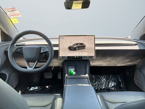 Used 2024 Tesla Model 3 Standard Range RWD image 10
