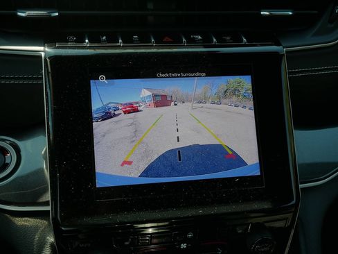 Used 2023 Jeep Grand Cherokee Altitude AWD/4WD image 19