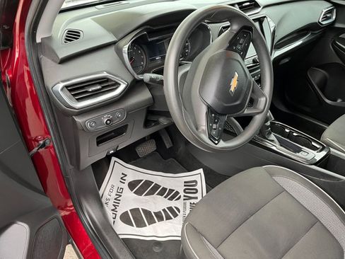 Used 2023 Chevrolet TrailBlazer LT w/ Convenience Package image 34