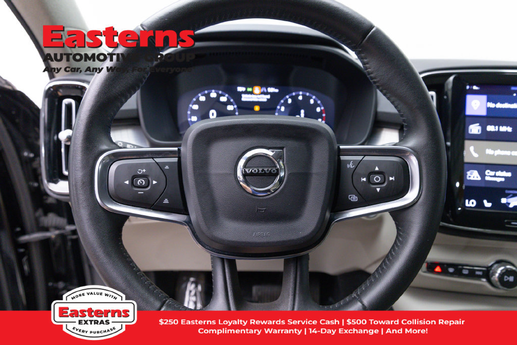 Used 2019 Volvo XC40 T5 Momentum AWD/4WD image 11