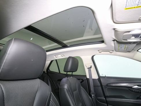 Used 2022 Buick Envision Essence w/ Safety Package FWD image 16