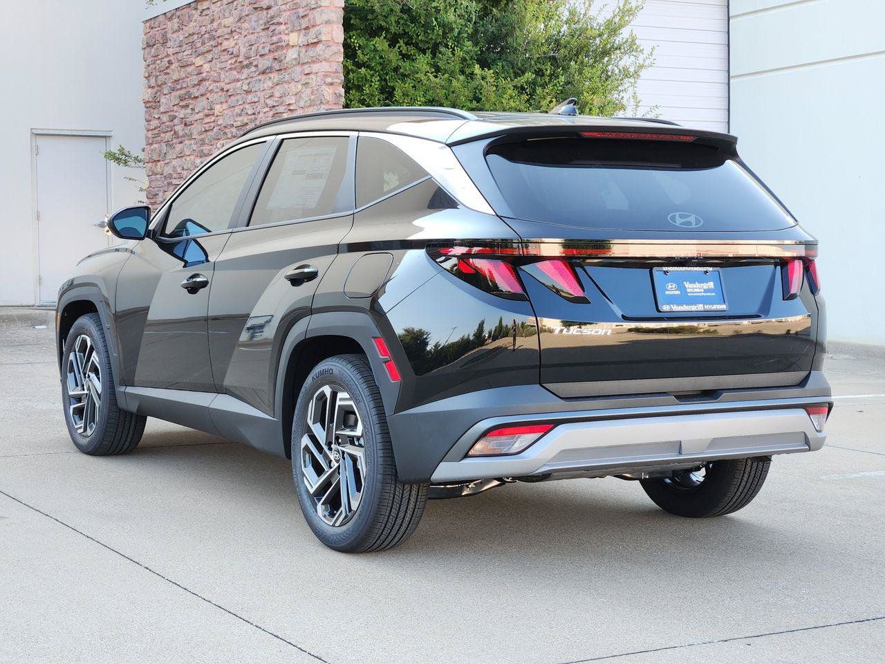 New 2026 Hyundai Tucson SEL Plus FWD image 3