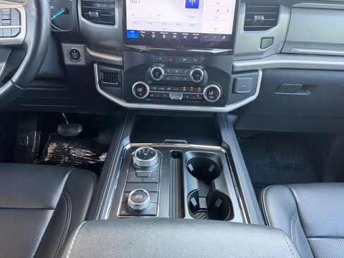 Used 2024 Ford Expedition Max XLT AWD/4WD image 18