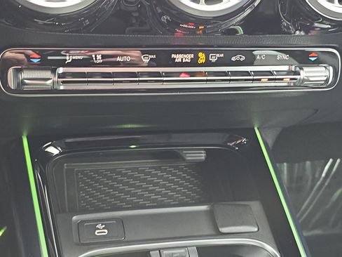 Used 2025 Mercedes-Benz GLA 250 image 24