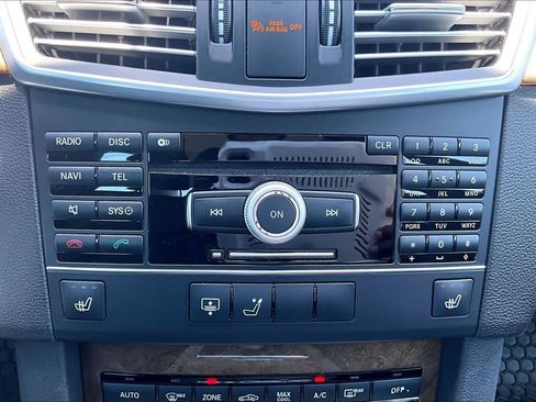 Used 2011 Mercedes-Benz E 350 Sedan image 35