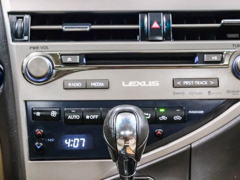 Used 2015 Lexus RX 450h FWD image 18