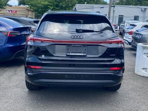 Used 2023 Audi Q4 e-tron Premium Plus w/ Premium Plus AWD/4WD image 2