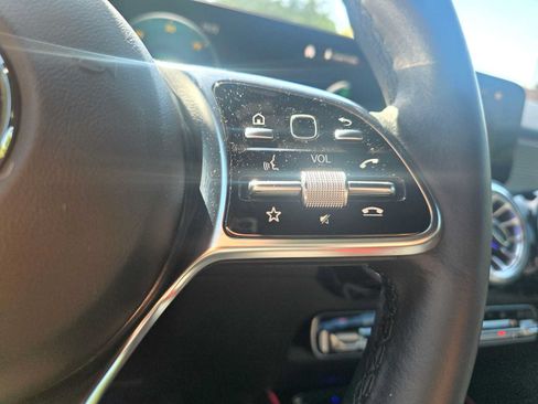 Certified 2023 Mercedes-Benz EQB 250+ image 32