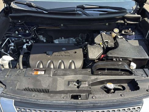 Used 2020 Mitsubishi Outlander SE image 23