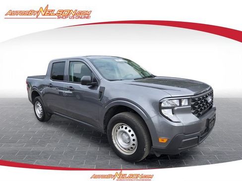 Used 2025 Ford Maverick XL w/ Equipment Group 102A AWD/4WD image 1