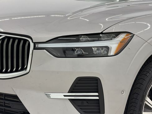 Used 2023 Volvo XC60 T8 Ultimate AWD/4WD image 11