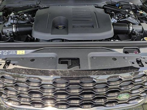 New 2025 Land Rover Discovery Dynamic SE image 16