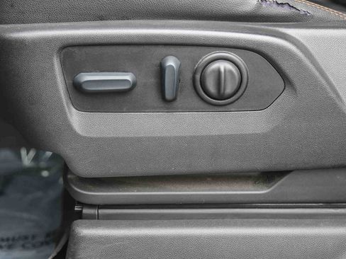 Used 2022 GMC Sierra 2500 AT4 w/ AT4 Premium Plus Package image 19