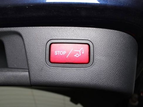 Used 2018 Mercedes-Benz GLA 250 4MATIC image 24